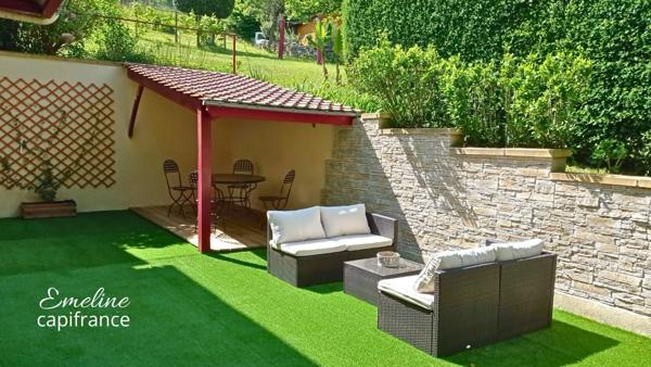 Ensemble immobilier de 3 logements indépendants avec piscine, dépendance et fort potentiel locatif