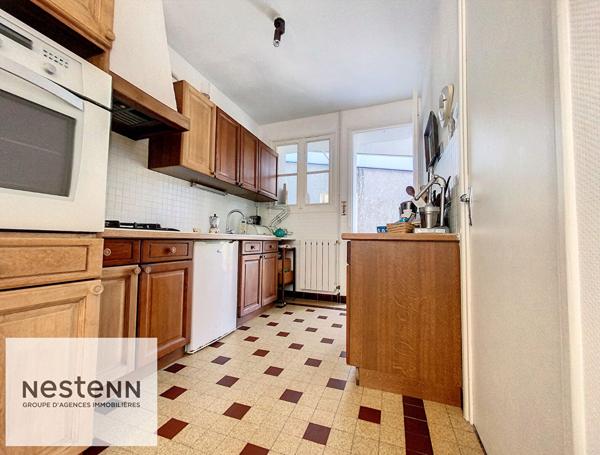 Maison de bourg avec dépendance Saint Just Luzac 145 m2