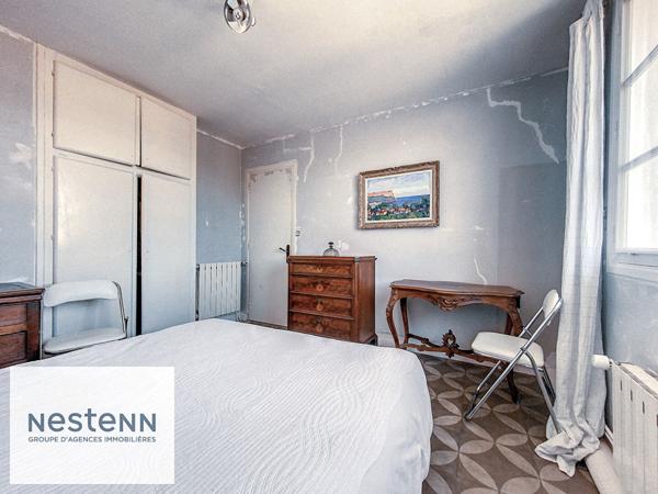 Maison de bourg avec dépendance Saint Just Luzac 145 m2