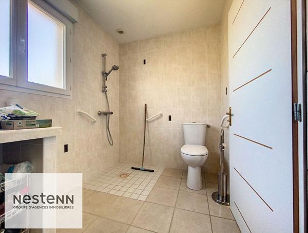 Maison de bourg avec dépendance Saint Just Luzac 145 m2