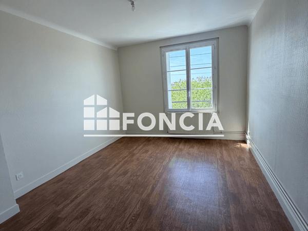 Location Appartement 3 pièces 71.94 m² - 8 AVENUE DAVID D ANGERS Saumur 49400