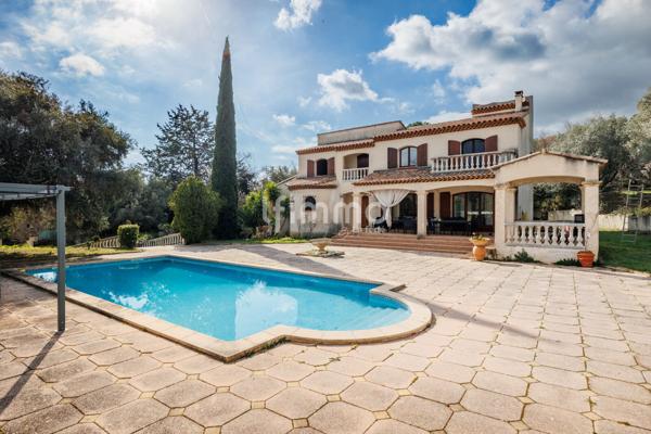 Les Médecins - Maison Familiale - 6/7P - 240M2 + Dépendance