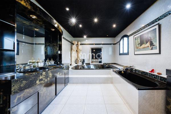 Les Médecins - Maison Familiale - 6/7P - 240M2 + Dépendance