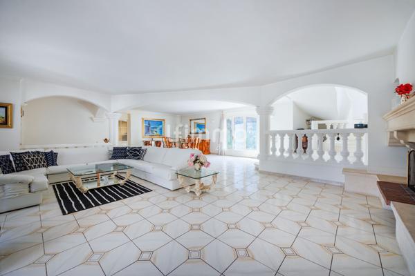 Les Médecins - Maison Familiale - 6/7P - 240M2 + Dépendance