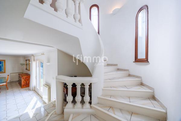 Les Médecins - Maison Familiale - 6/7P - 240M2 + Dépendance