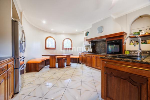 Les Médecins - Maison Familiale - 6/7P - 240M2 + Dépendance