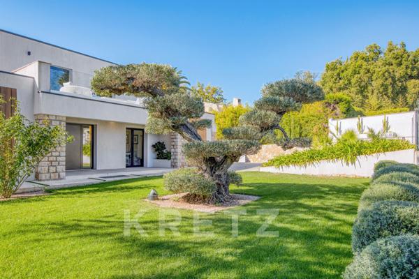 PROPRIETE CONTEMPORAINE 5 CHAMBRES A BIOT