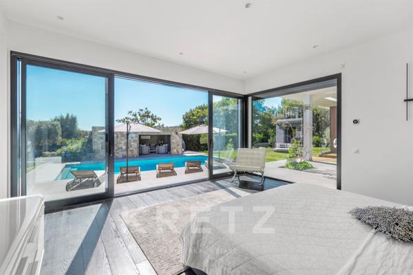 PROPRIETE CONTEMPORAINE 5 CHAMBRES A BIOT