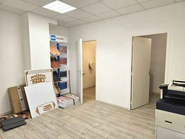 Location Local commercial 1 pièces 90 m2 à Albi