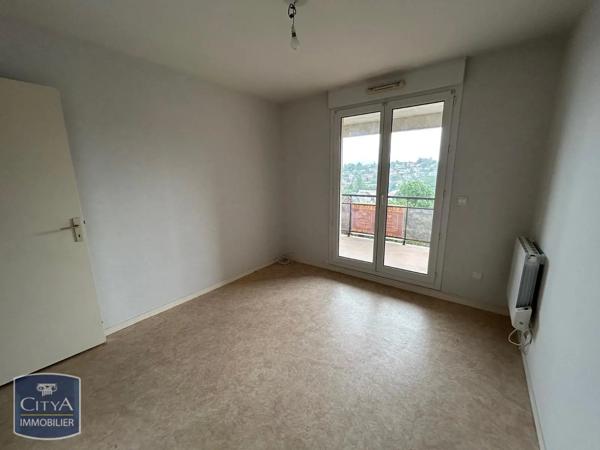 Appartement à louer 3 pièces 64.7m² Guéret (23000)