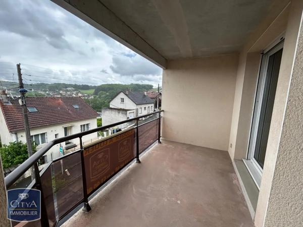 Appartement à louer 3 pièces 64.7m² Guéret (23000)