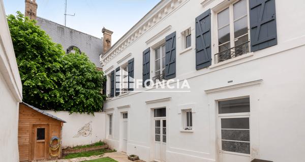 À vendre Maison 7 pièces 214 m² - ÉTampes 91150