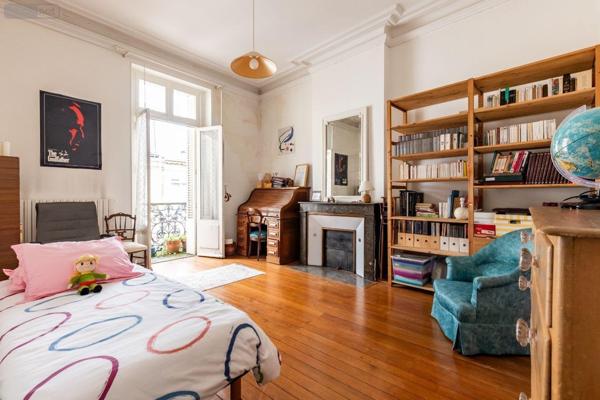 Maison à vendre à Bordeaux en Gironde (33000), ref : 33010/140   
Fondaudège