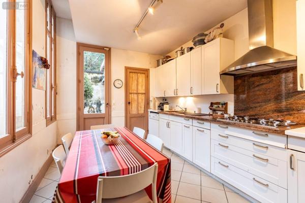 Maison à vendre à Bordeaux en Gironde (33000), ref : 33010/140   
Fondaudège