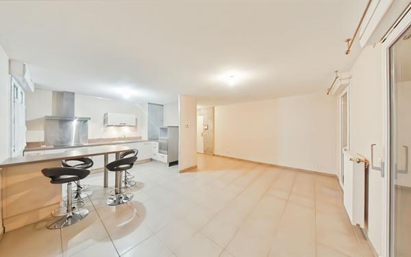 Appartement à louer    3 pièces •  Valence