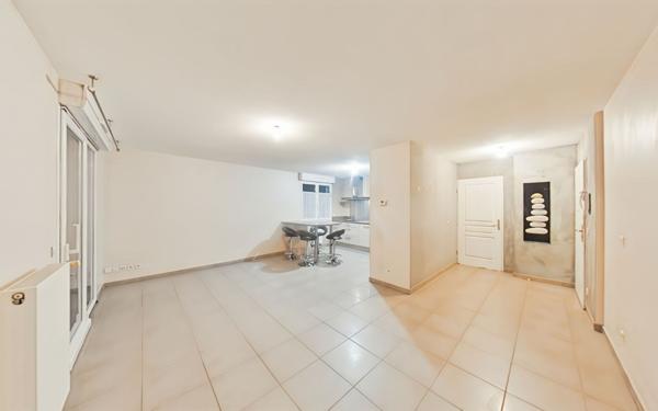 Appartement à louer    3 pièces •  Valence