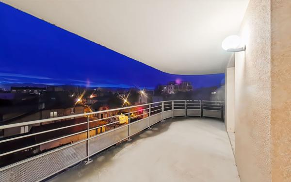 Appartement à louer    3 pièces •  Valence