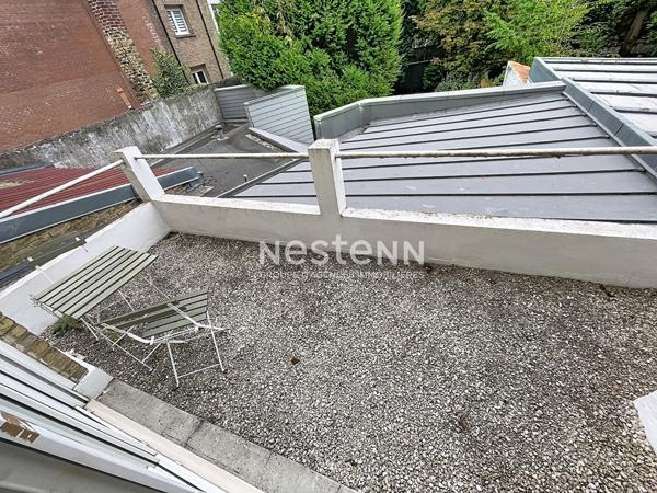 chambre 17m² avec balcon en colocation dans une maison de 240m2