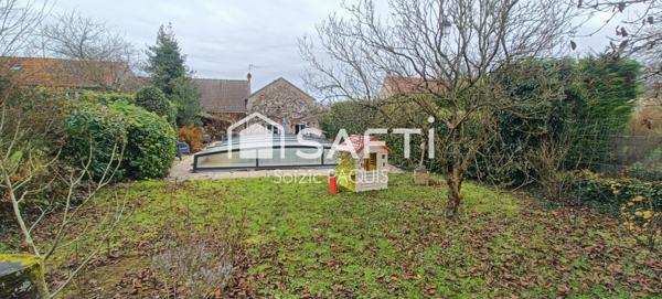 Grande maison avec piscine !