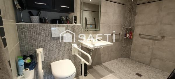 Grande maison avec piscine !