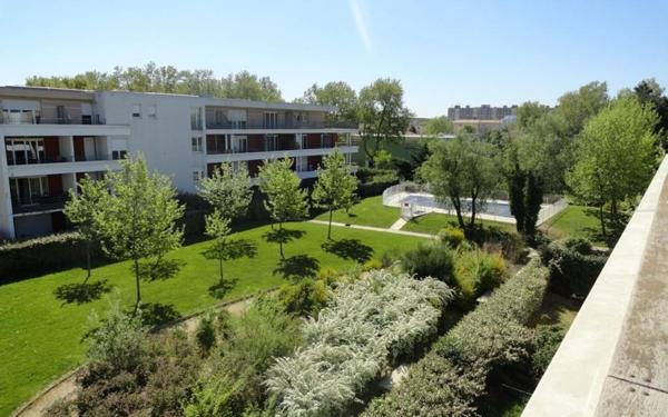 Appartement à louer    2 pièces • 45,60 m2 Avignon