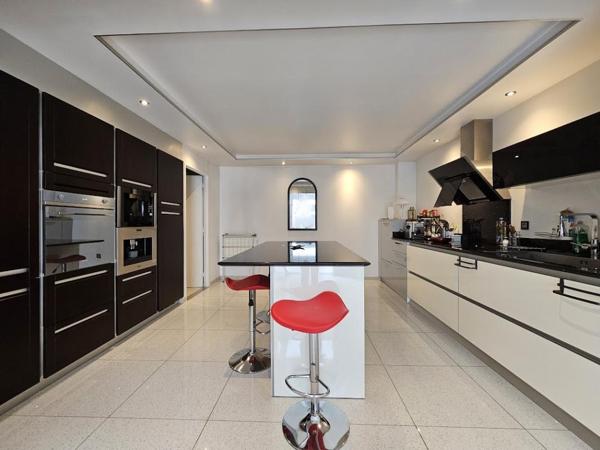 Maison Le Passage 5 pièce(s) 130 m2-   5 pièces, jardin, double garage 104 m²