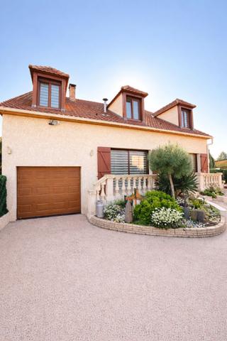 Maison 7 pièces 226 m2