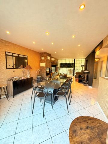 Maison 7 pièces 226 m2
