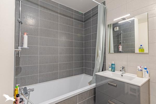 Appartement à vendre |                                       Bordeaux |                                        2 pièces  |  46 m²