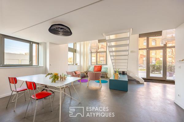 Loft contemporain en duplex et sa terrasse
