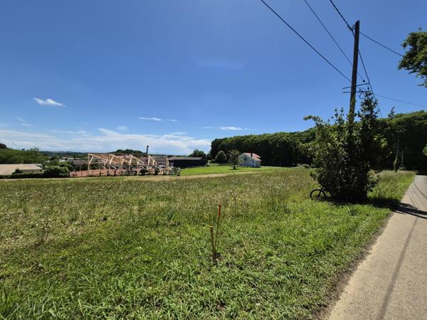 À vendre - Terrain projet construction 903 m² situé à Pouillon (40350)