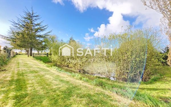 Superbe longère 3 chambres, 9000m² de terrain, à l’abri des regards sans voisins