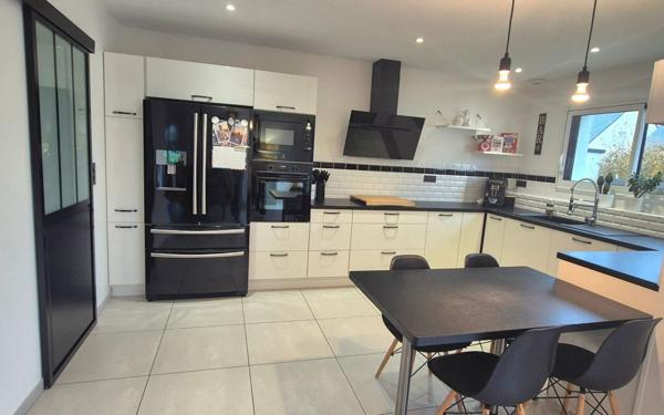 Maison à vendre    4 pièces • 126 m2 Batz-sur-Mer