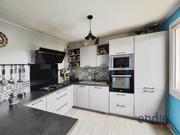 Maison lumineuse 3 chambres – 93 m² – Garage – Terrain