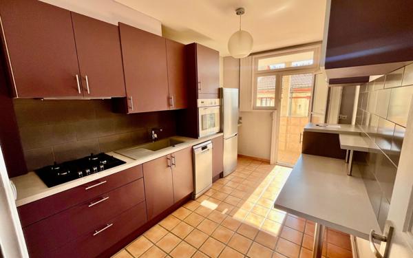 Appartement à vendre    3 pièces •  Uzès