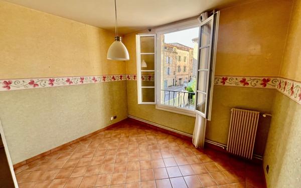 Appartement à vendre    3 pièces •  Uzès