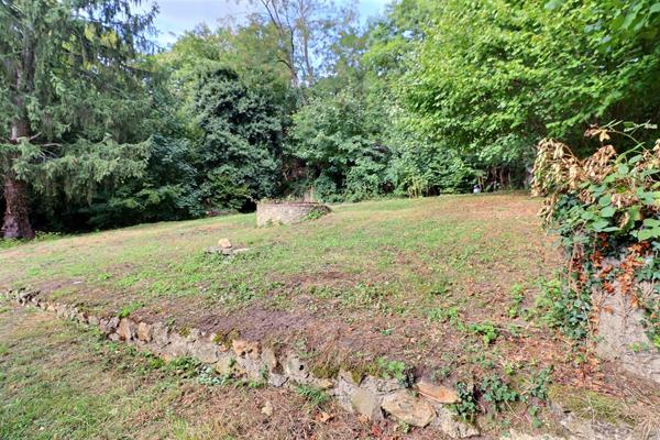 Maison Saint Leu La Foret 6 pièces sur 8141m² + HANGAR + DEPENDANCE