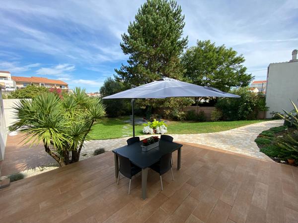 17200 ROYAN ROYAN CENTRE - MAISON 6 pièce(s) 156 m2