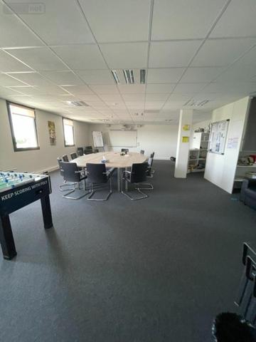 Fonds et/ou murs commerciaux à vendre à Saint-Herblain en Loire-Atlantique (44800), ref : 44007-1721 Village Expo