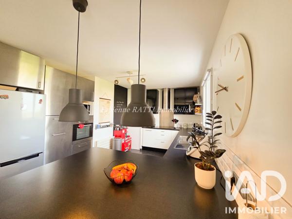 Appartement à vendre 5 pièces 108 m² Carrières-sur-Seine