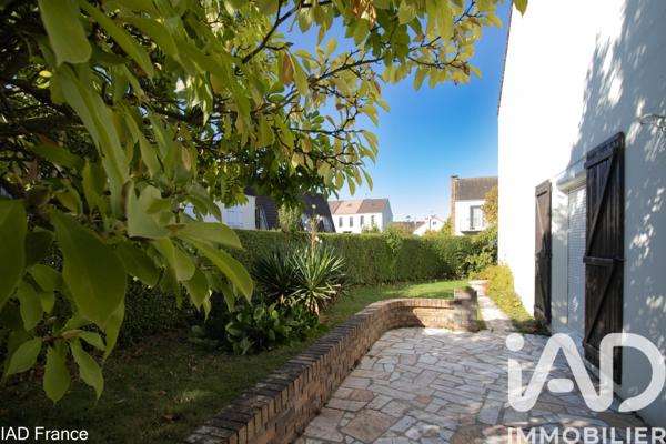 Maison à vendre 6 pièces 163 m² Élancourt