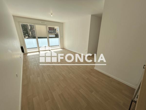 Location Appartement 2 pièces 46.19 m² - Petit-couronne 76650