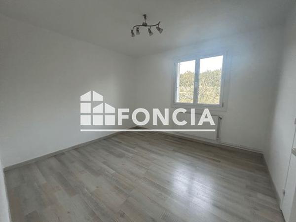 Location Maison 5 pièces 110.2 m² - 17 ALLEE DU VALLON ENSOLEILLE Pont De L'isere 26600