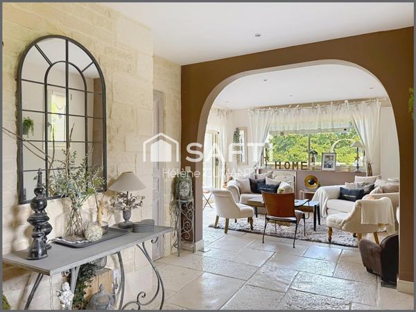 Bien EXCEPTIONNEL : longère normande de caractère, au Nord de Lisieux.