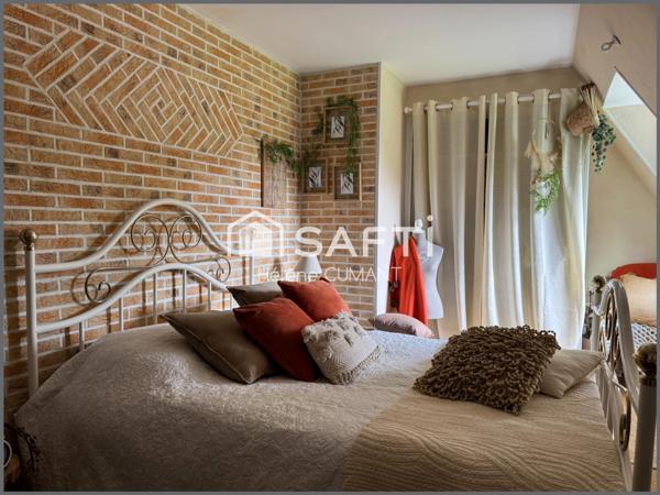 Bien EXCEPTIONNEL : longère normande de caractère, au Nord de Lisieux.