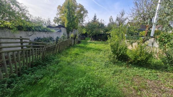 Maison Osny - 6 pièce(s) 138.44 m2 - 3 chambres - 851 m² de terrain ? secteur calme et recherché