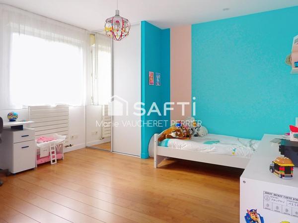 Maison familiale de 180m² - Prestations exceptionnelles.