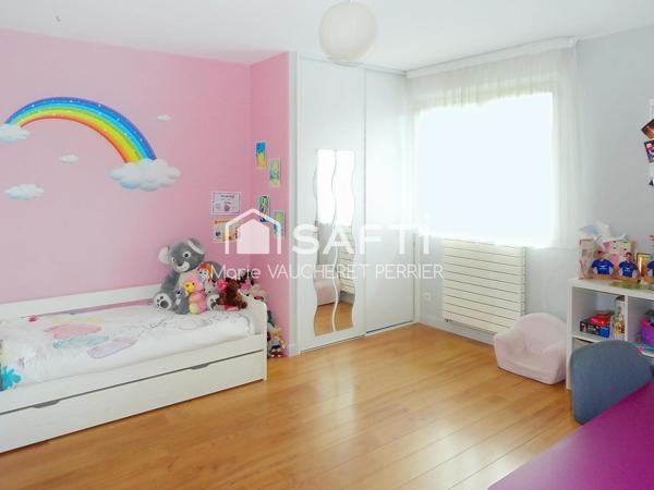 Maison familiale de 180m² - Prestations exceptionnelles.