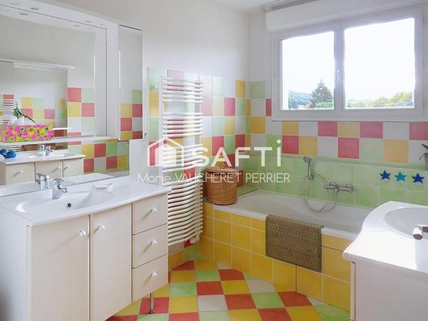 Maison familiale de 180m² - Prestations exceptionnelles.