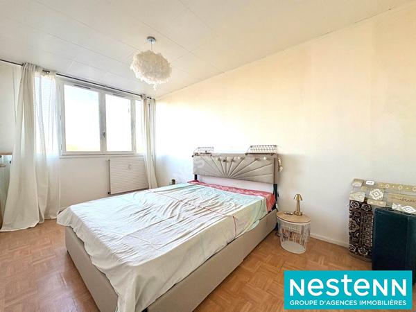 Appartement Villeurbanne 3 pièce(s) 62.44 m2 avec grand parking collectif